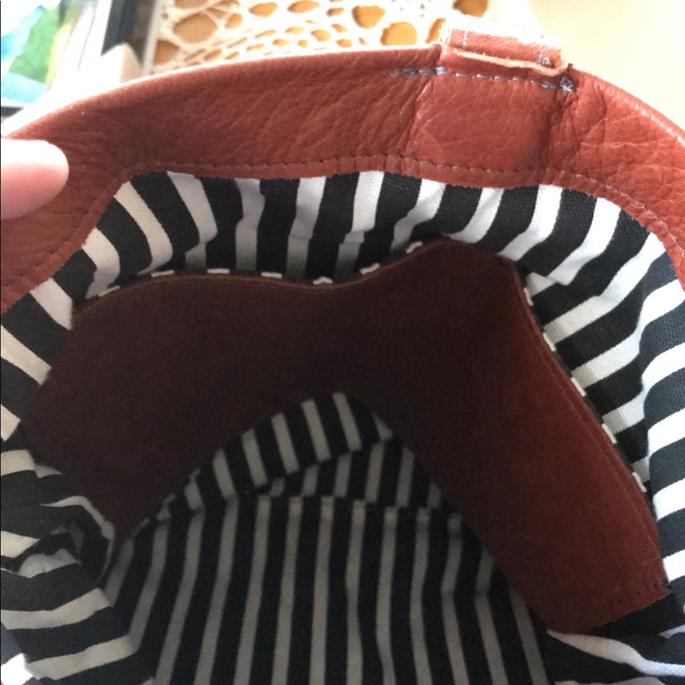 Awl Snap Tom Tom purse - Picture 3 of 4